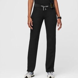 FIGS Kade Cargo Scrub Pants In Black